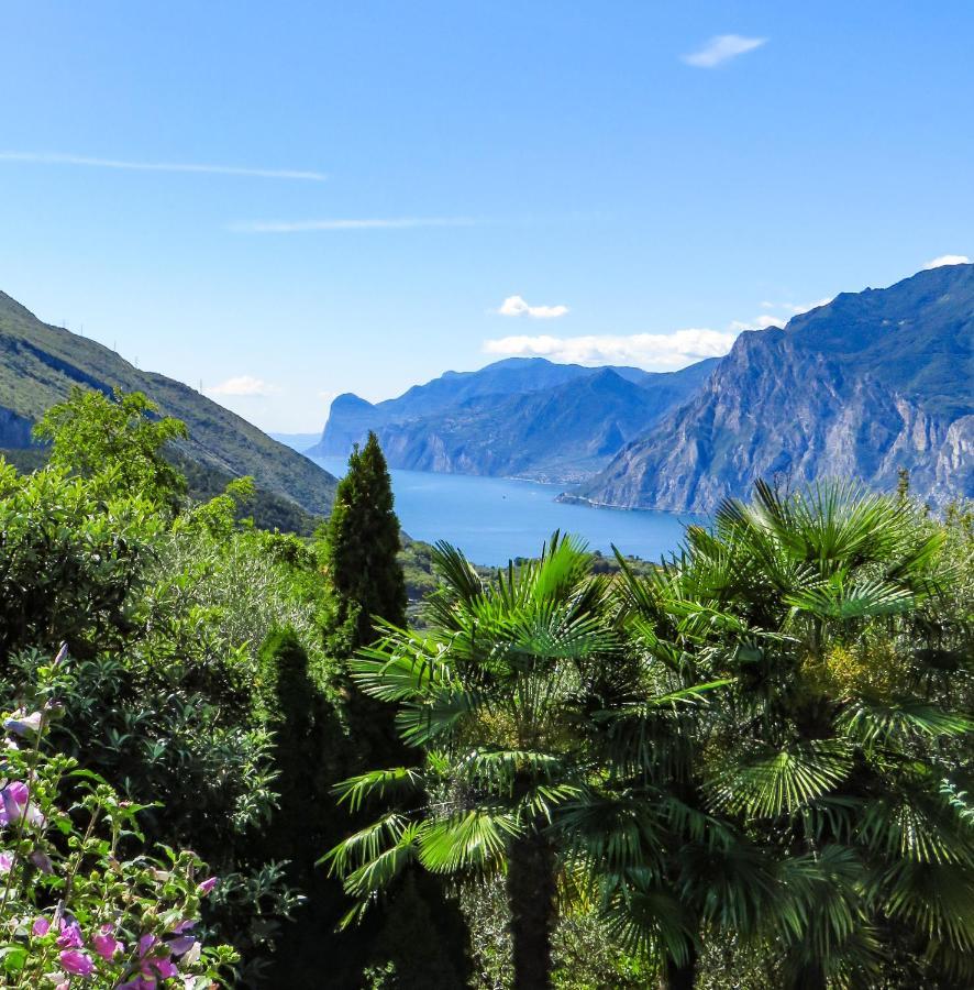 Casa San Tome Guest House Torbole Sul Garda Exterior photo